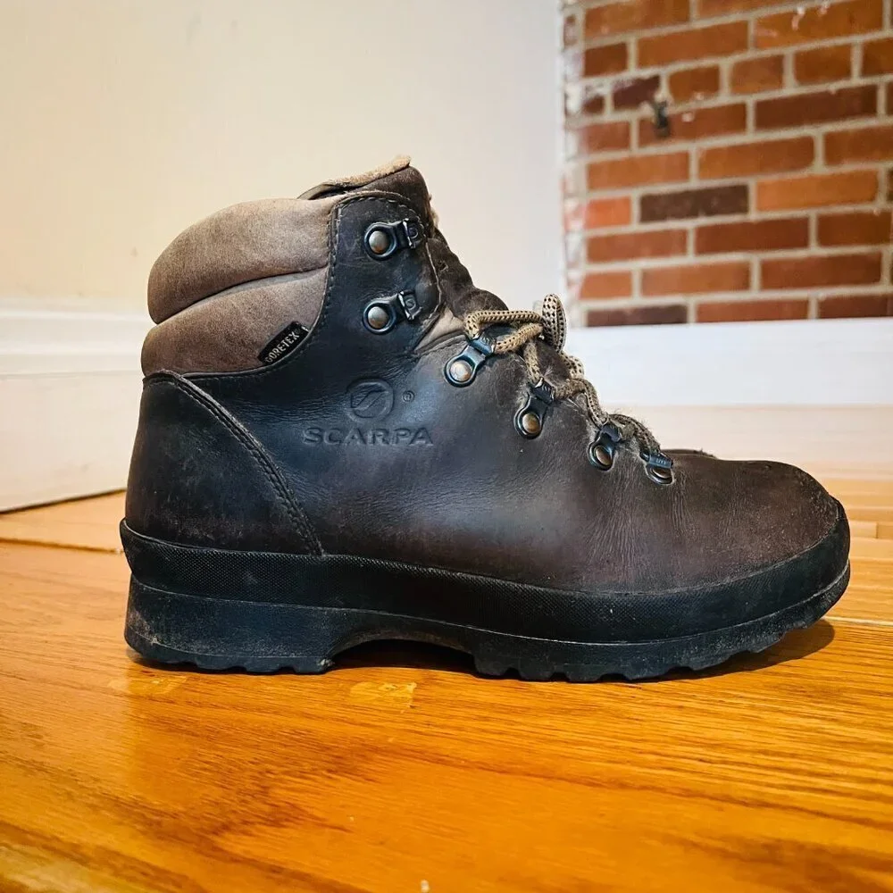 Vintage SCARPA Norwegian Welted Mountain Hiking Boots US Men's 6.5 Women's 7.5